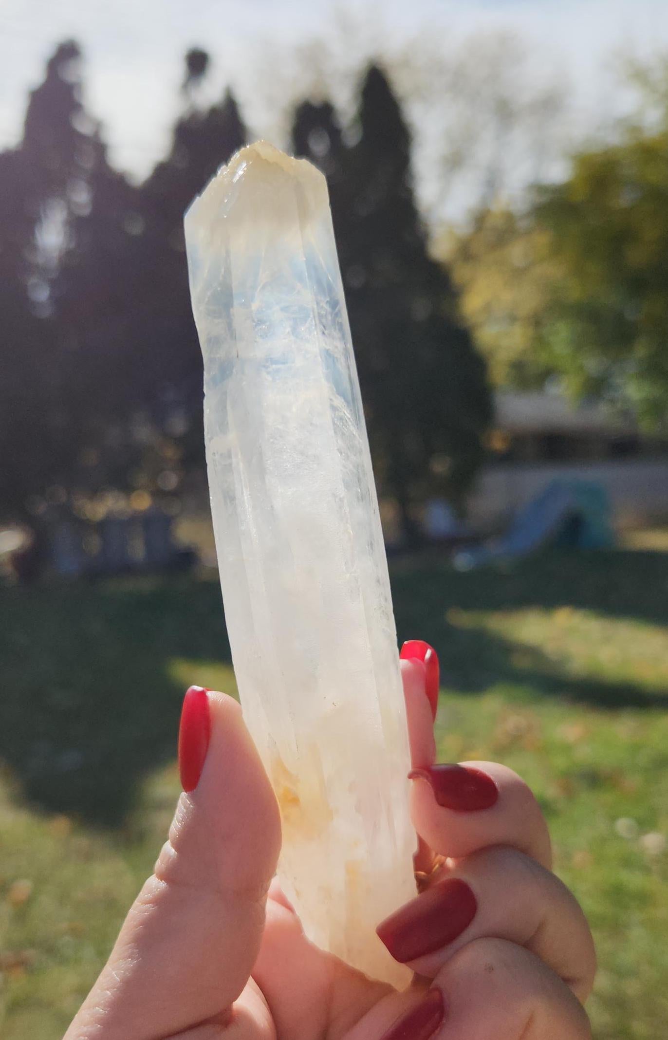 Amazing rare mango quartz, cigar point with smoke from Columbia, self healed