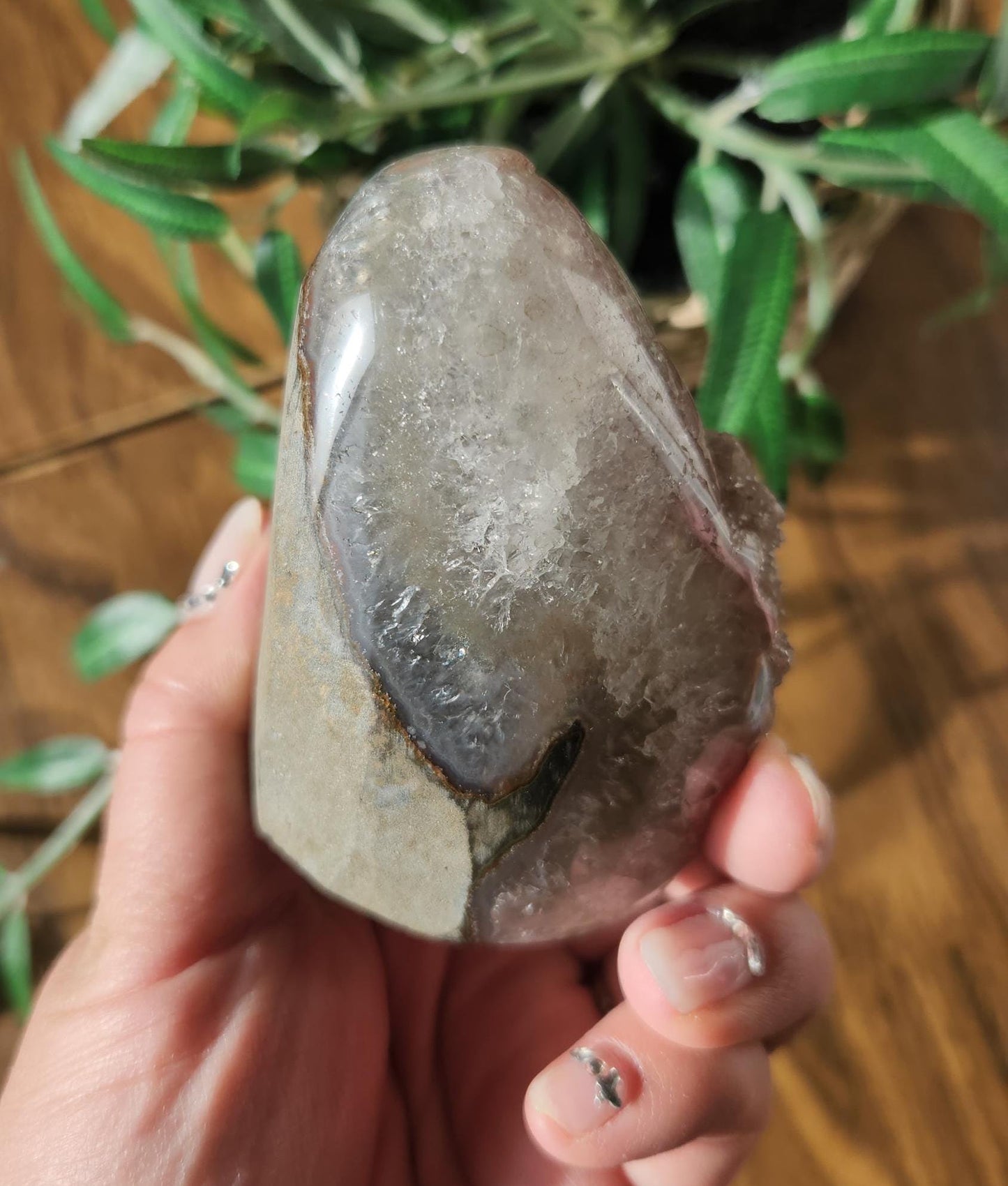 High quality rainbow sugar amethyst with a stalactite flower, light pink, double crystallization, Uruguay amethyst, cutbase, natural color