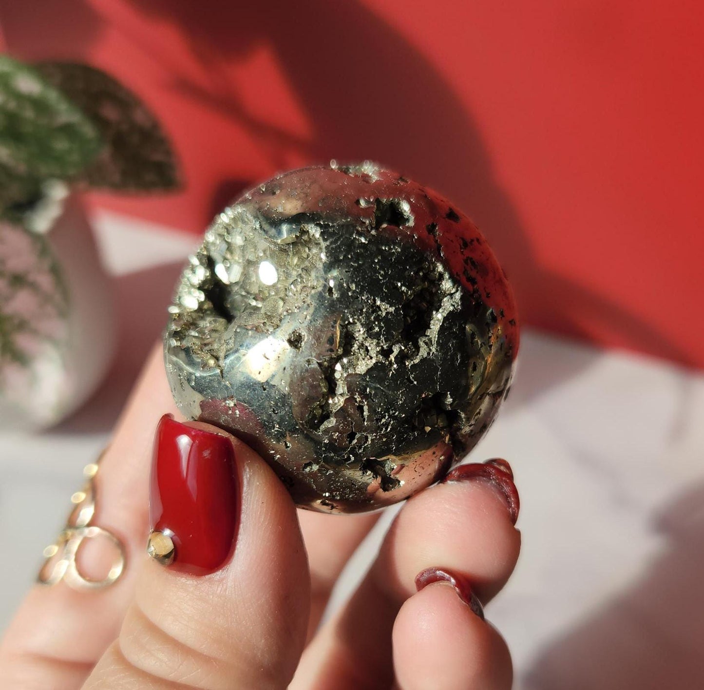 High quality druzy pyrite sphere from Peru, druzy with cubic formations