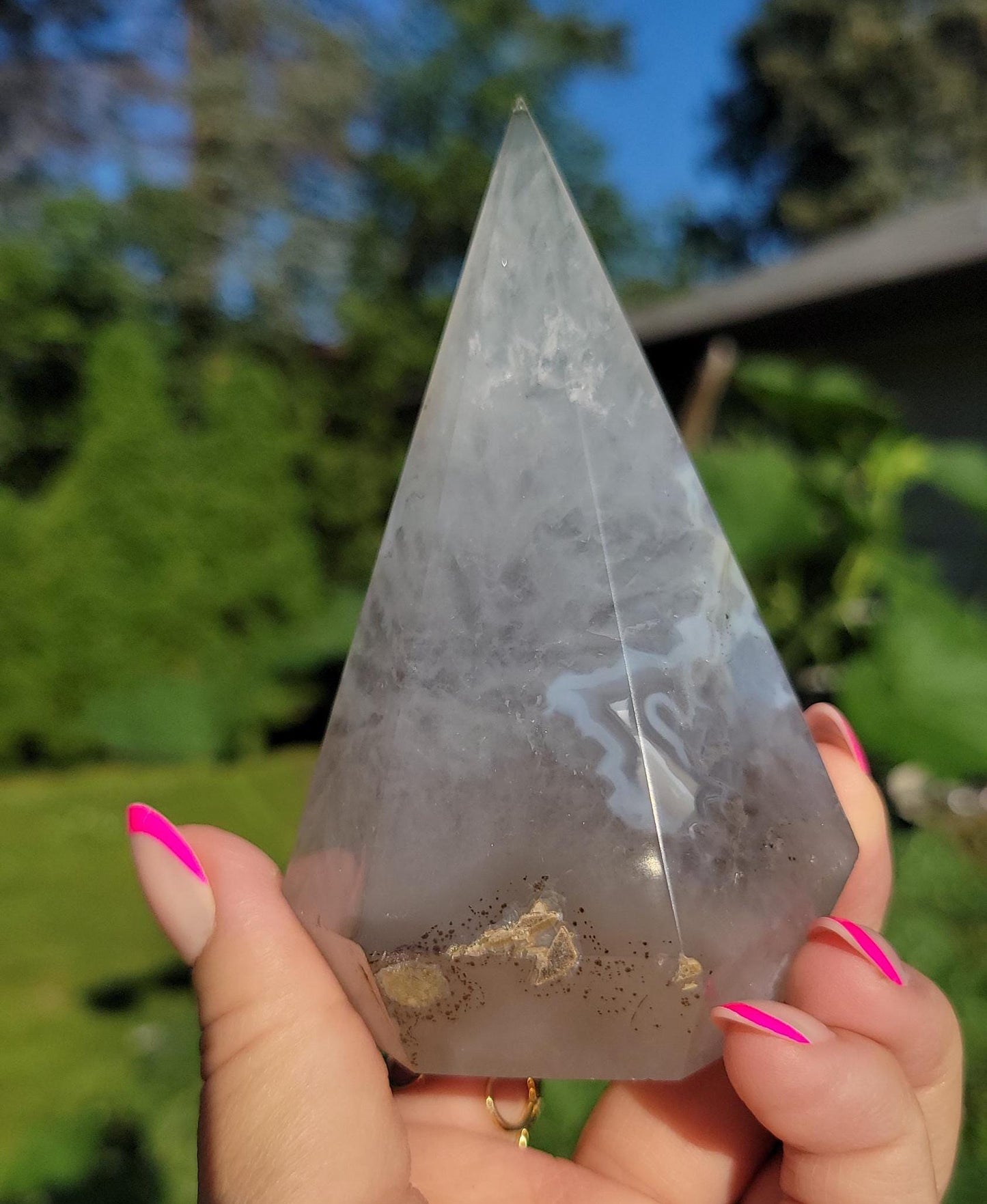 Special high quality quartz agate diamond with stunning agate banding, sparkly druzy, and calcite inclusions from Brazil