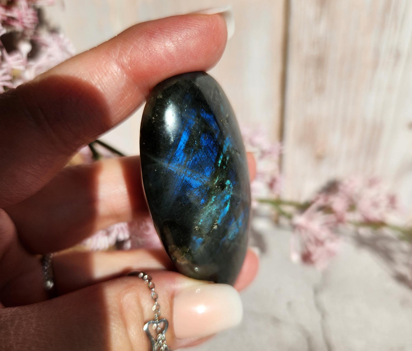 Beautiful bright lavender purple labradorite, dua flash, tear drop/spear with silver sheen from Finland