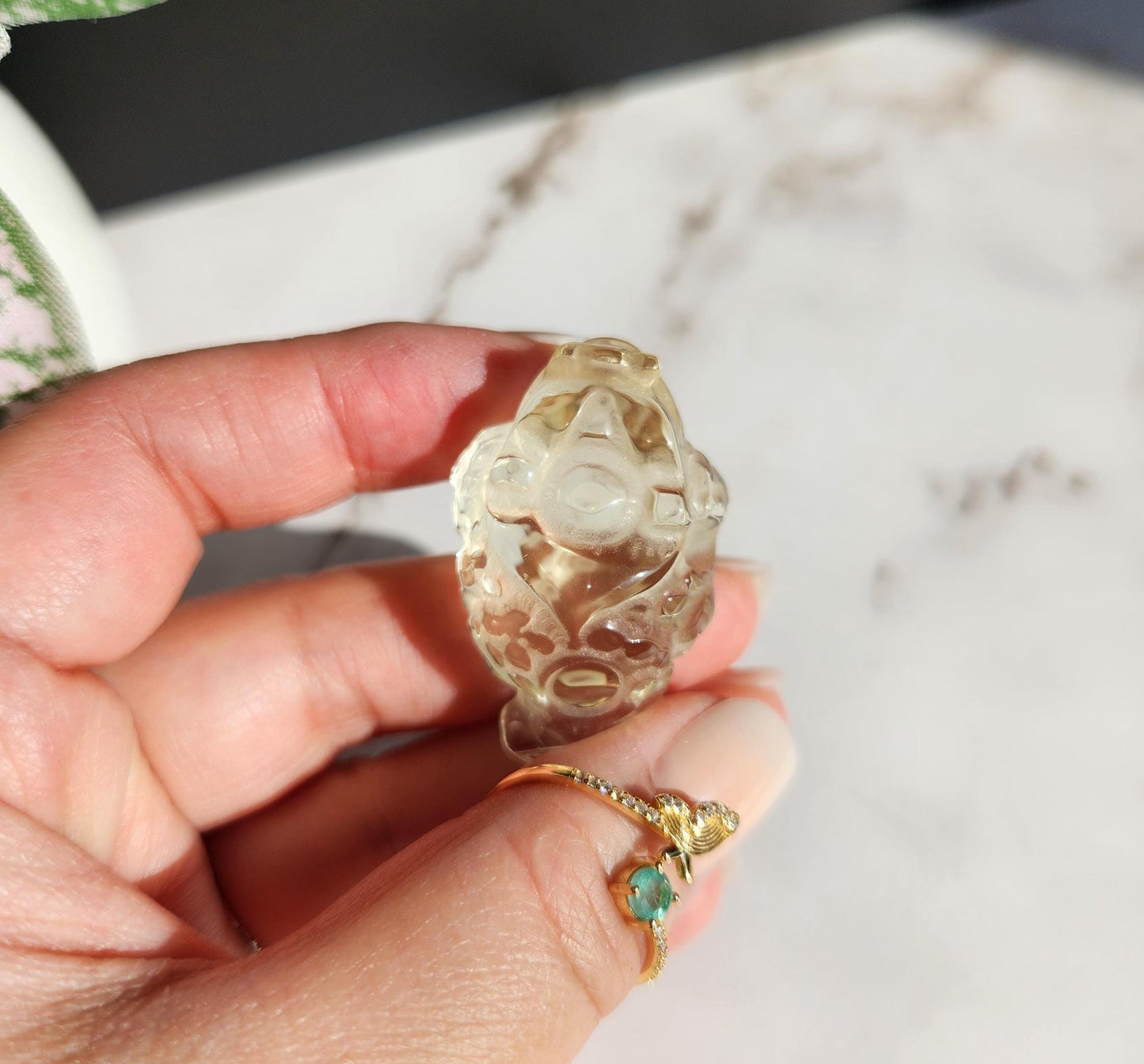 Light citrine money toad carvings, money frog