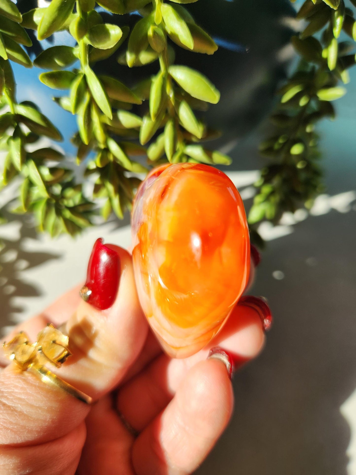 Beautiful carnelian heart carving from Madagascar with pretty patterns, natural