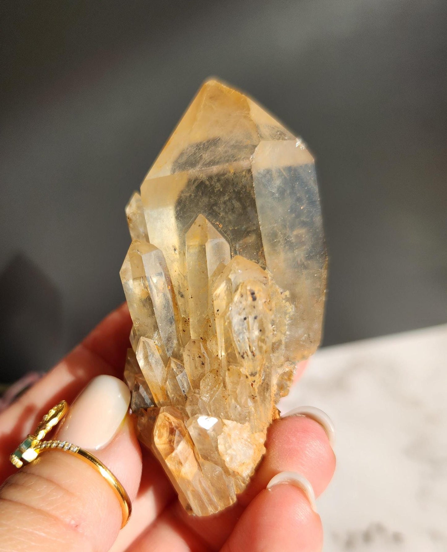 Natural kundalini citrine from the Congo, honey citrine with rainbows, genuine, untreated and not polished 41A