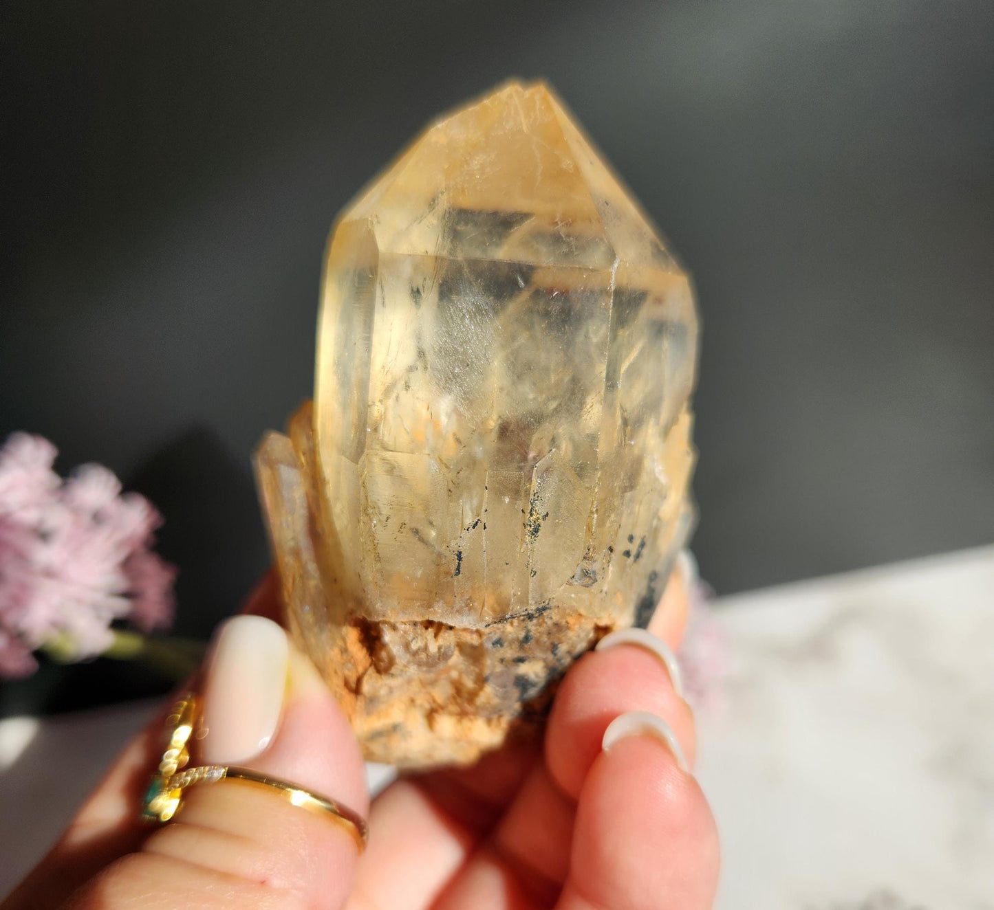 Natural kundalini citrine from the Congo, honey citrine with rainbows, genuine, untreated and not polished 41A