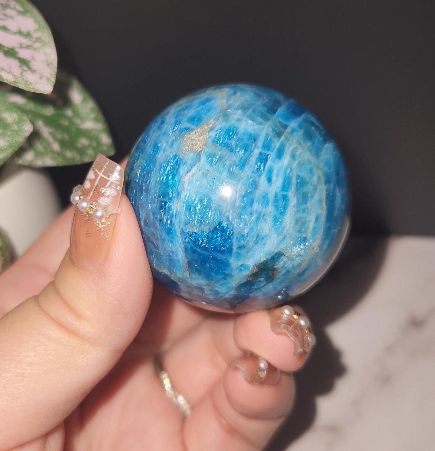 Beautiful natural blue appetite sphere with flash, A, 44.1mm