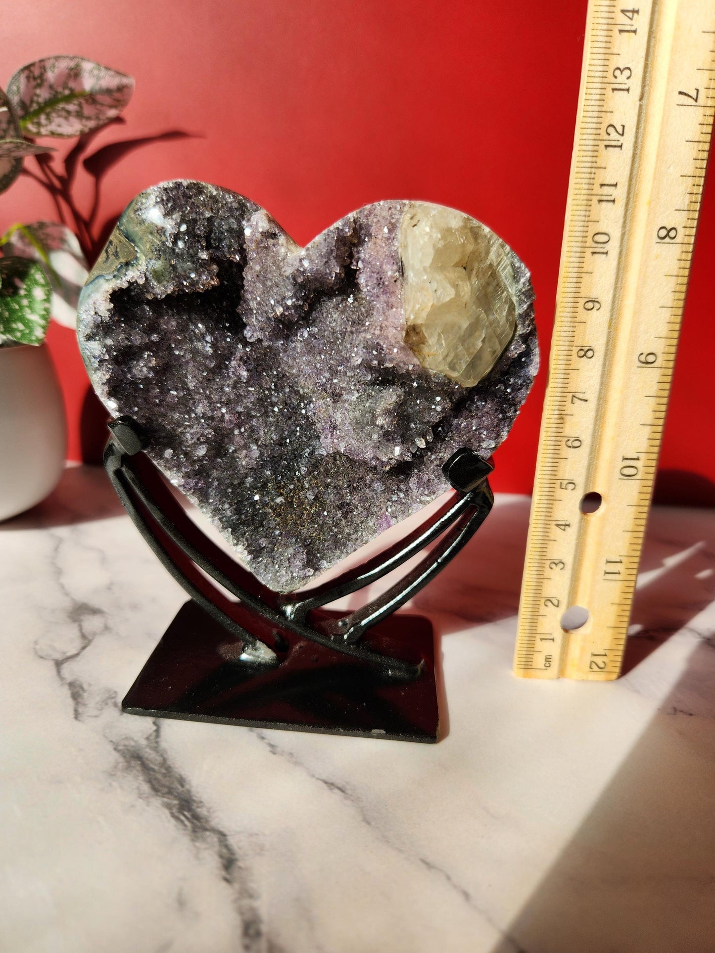 Beautiful natural amethyst heart with amazing rainbow calcite from Brazil, custom stand is included