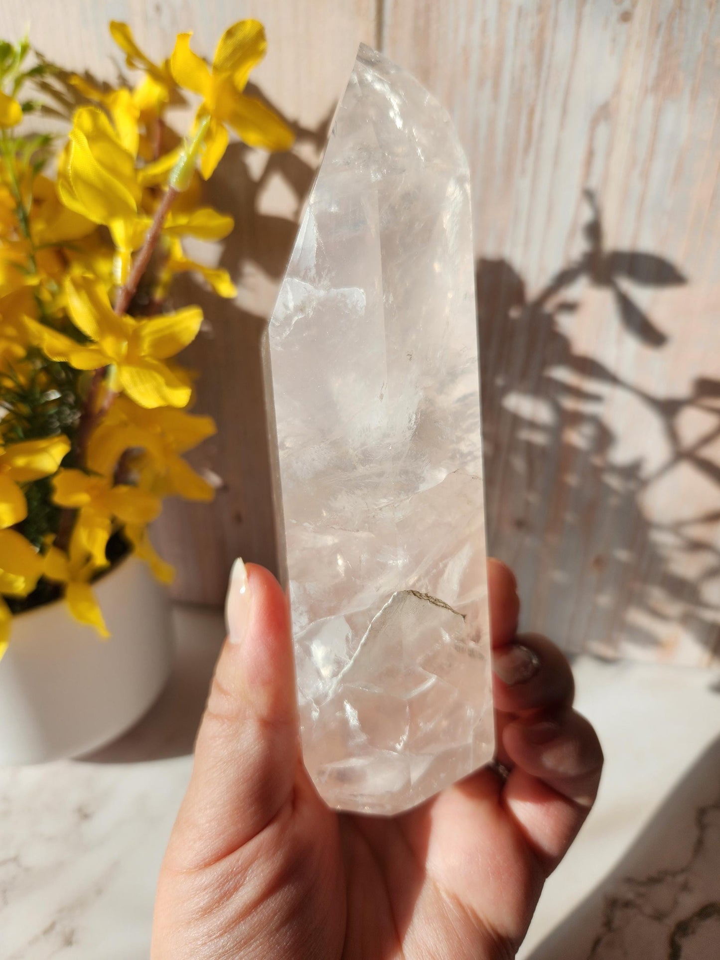 Beautiful Large high quality rose quartz tower from Brazil, translucent with rainbows
