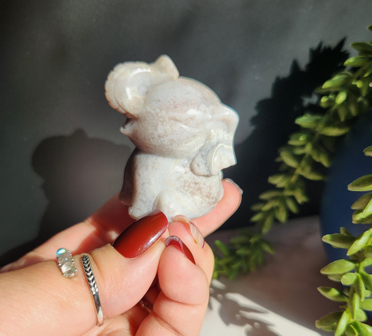 Beautiful happy hand carved pink amethyst flower agate elephant, natural