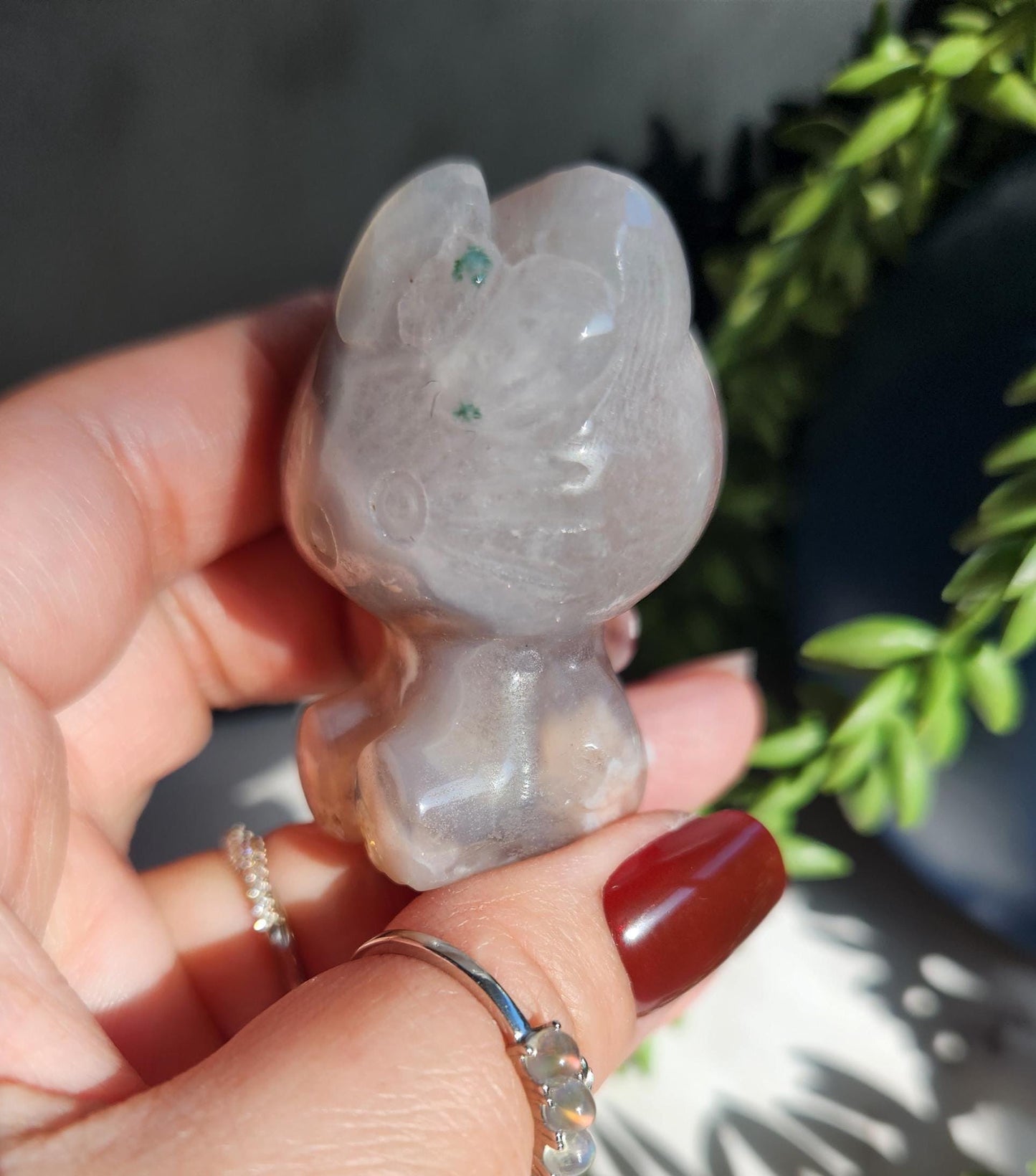 Beautiful flower agate hello kitty carving, natural