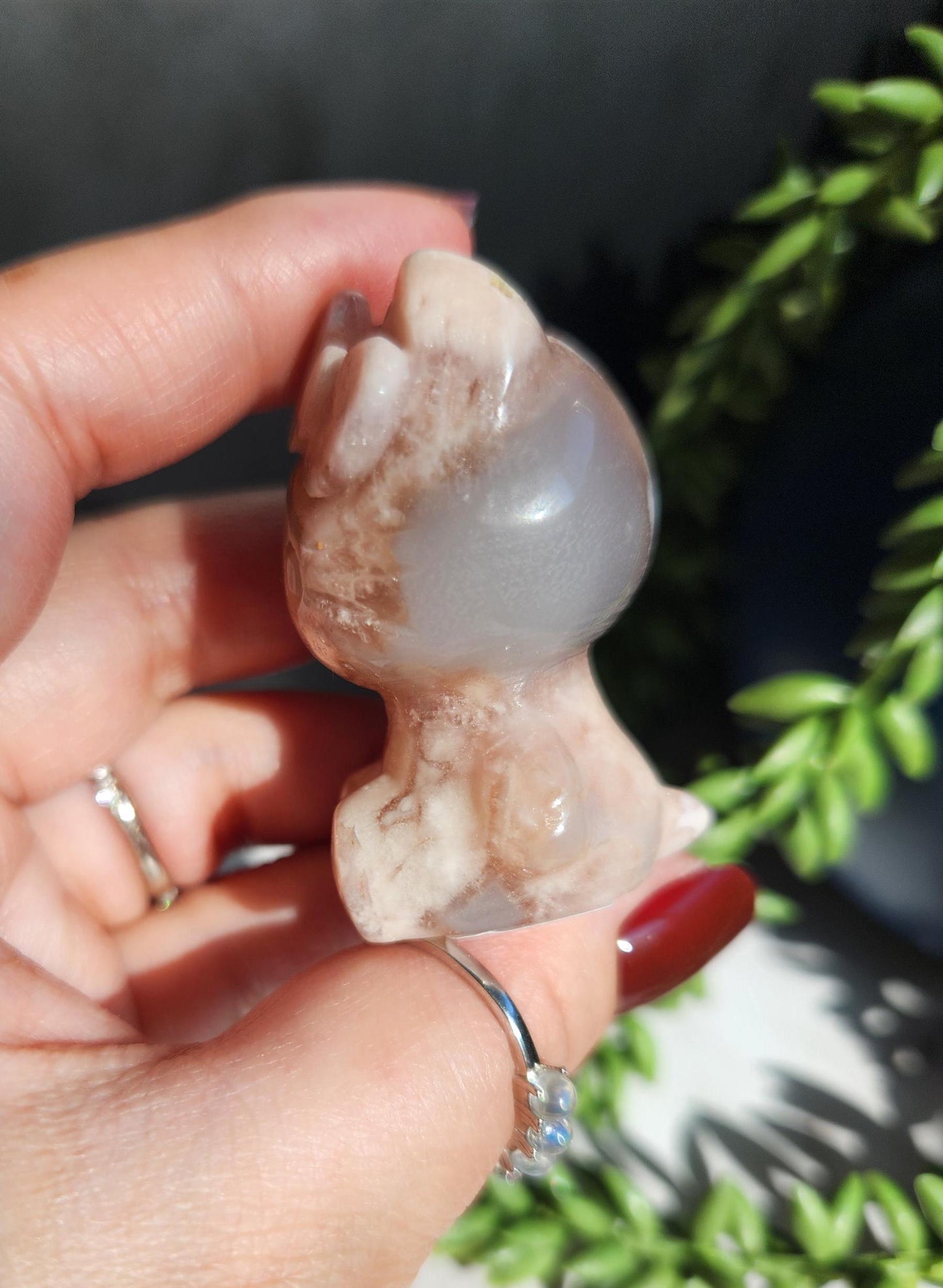 Beautiful flower agate hello kitty carving, natural