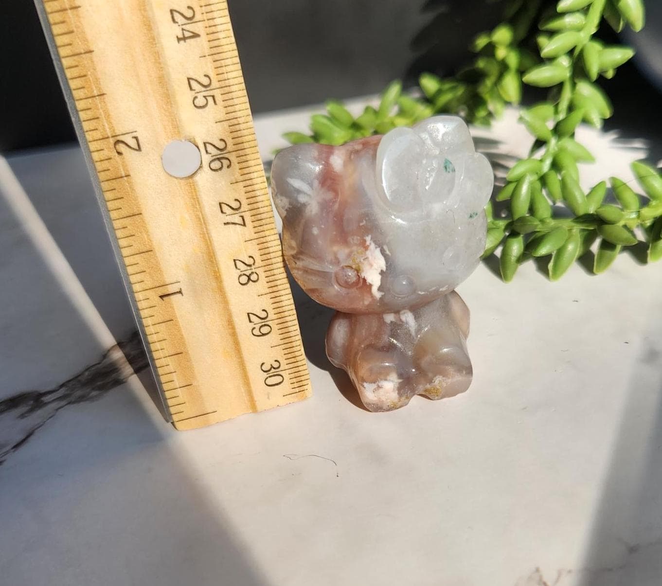 Beautiful flower agate hello kitty carving, natural