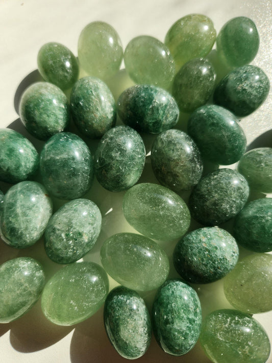 Super sparkly Green strawberry tumble