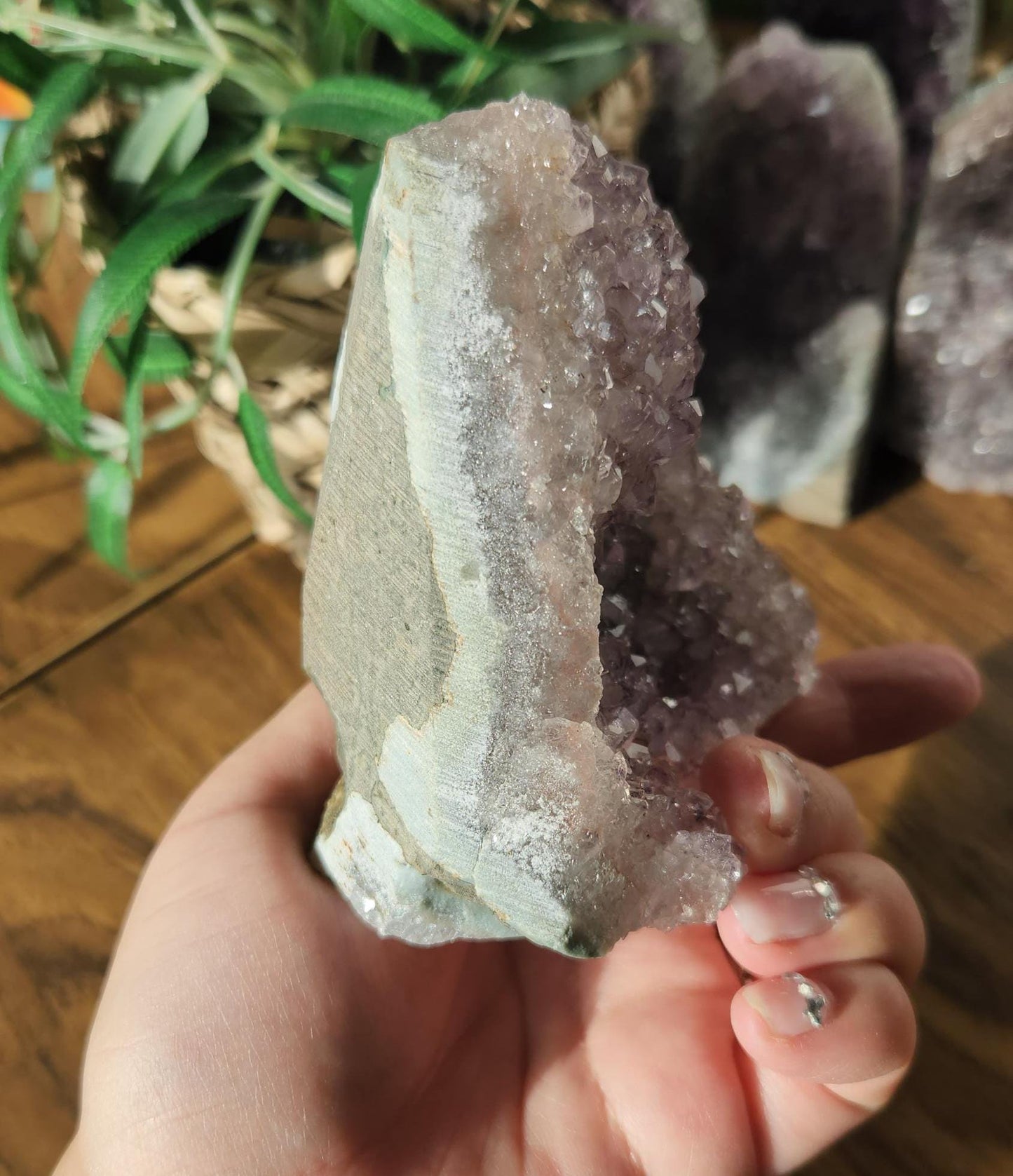 Raw purple amethyst cutbase