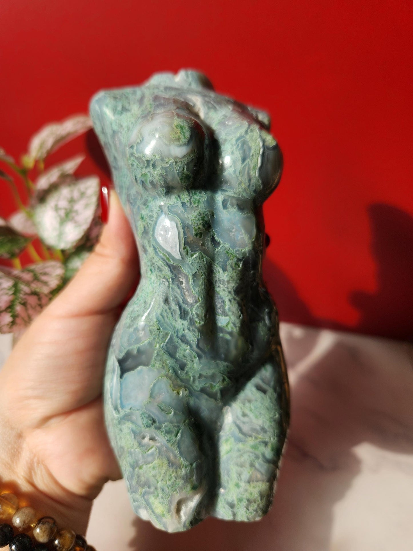 AAA high quality large moss agate lady body carving with druzy quartz pocket, goddess body, home decor