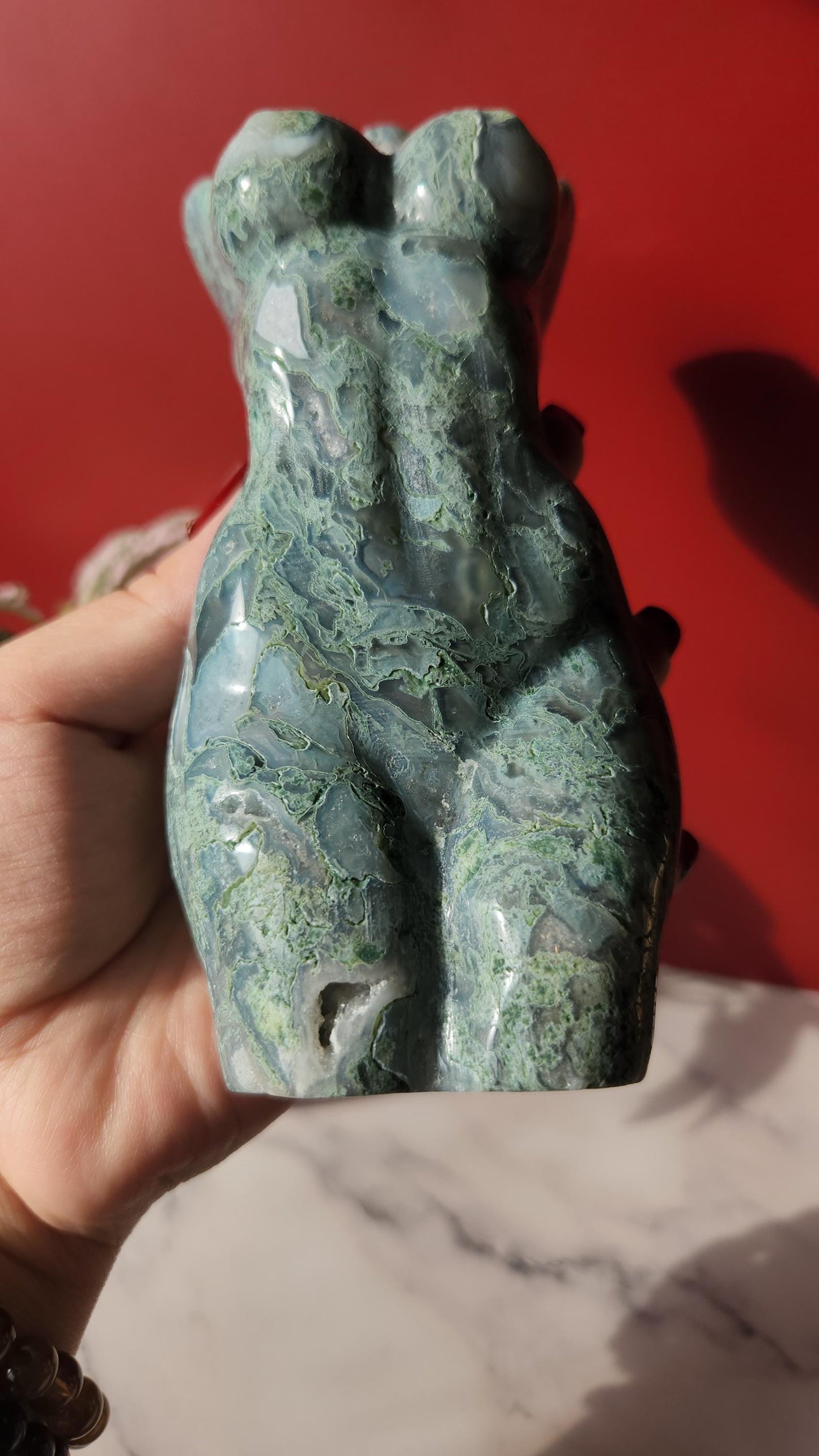 AAA high quality large moss agate lady body carving with druzy quartz pocket, goddess body, home decor