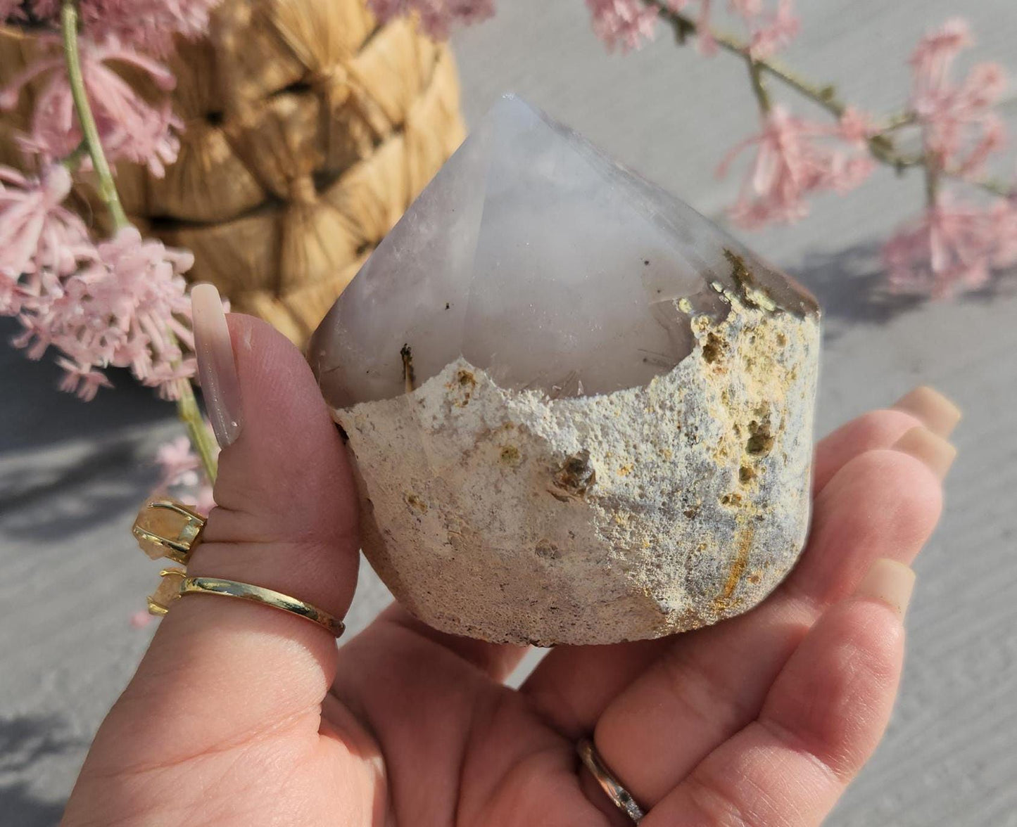 Amazing half polish agate point with quartz,  natural light agate, pretty banding, from Brazil