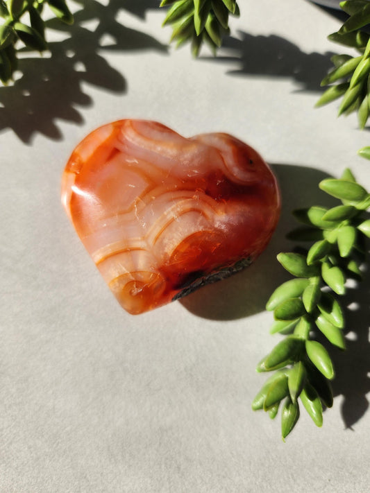 Beautiful carnelian heart carving from Madagascar with pretty patterns, natural