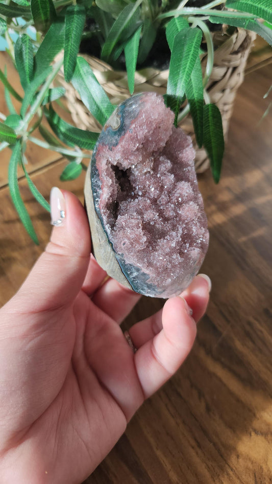 High quality rainbow amethyst, soft red-brown-purple colors, double crystallization, Uruguay amethyst, cutbase, natural color