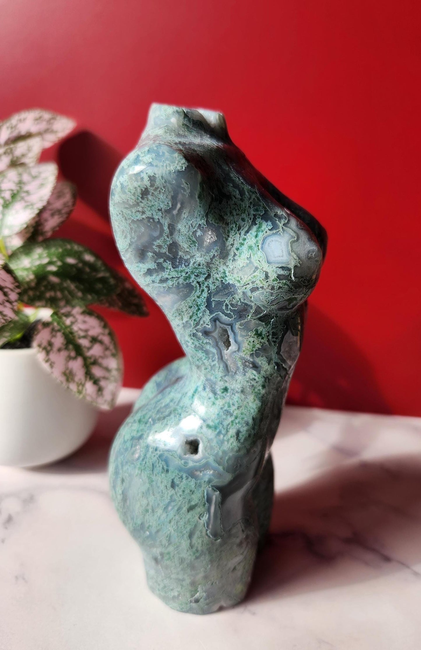 AAA high quality large moss agate lady body carving with druzy quartz pocket, goddess body, home decor