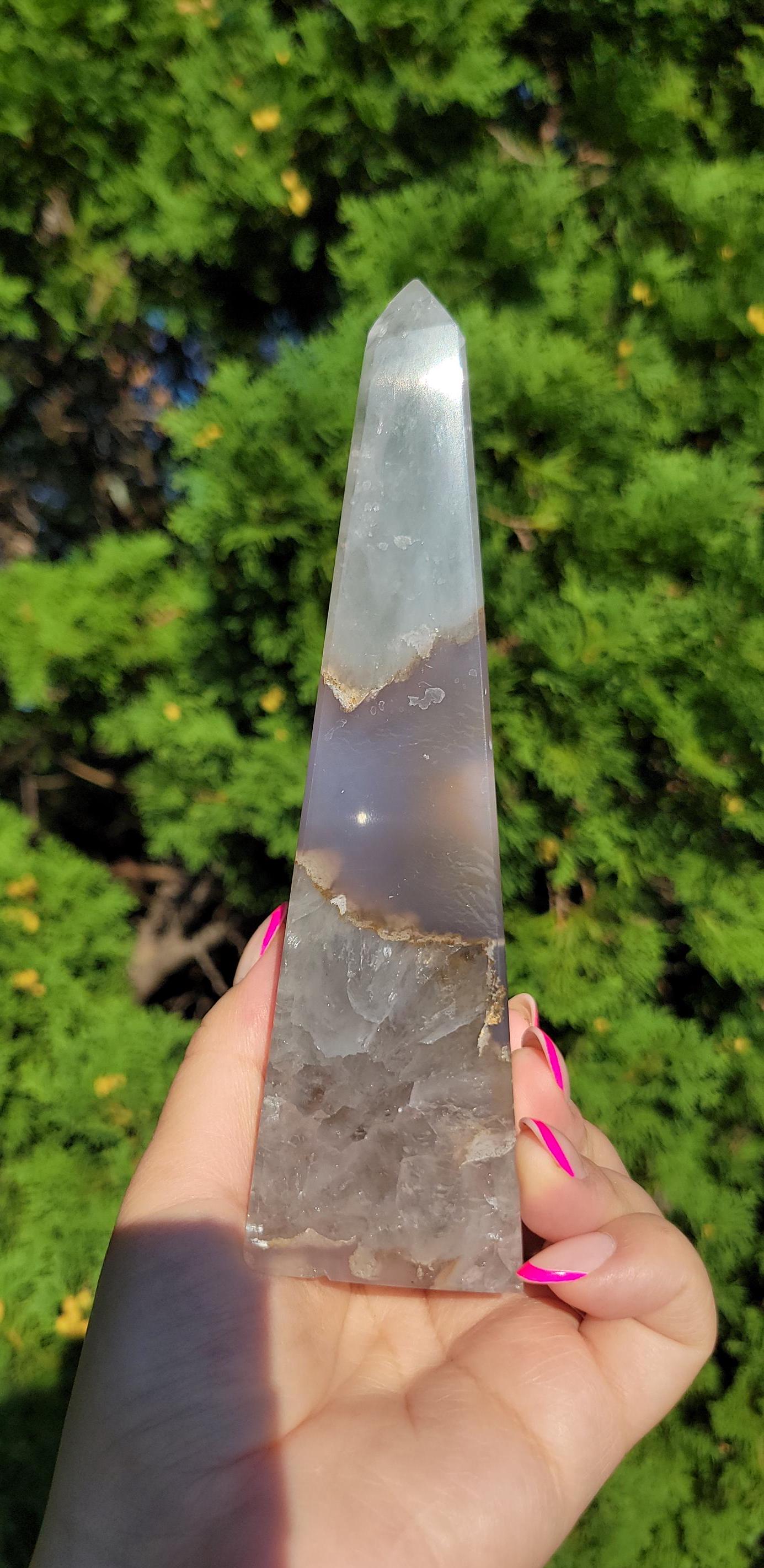 Amazing high quality druzy agate obelisk from Brazil with quartz