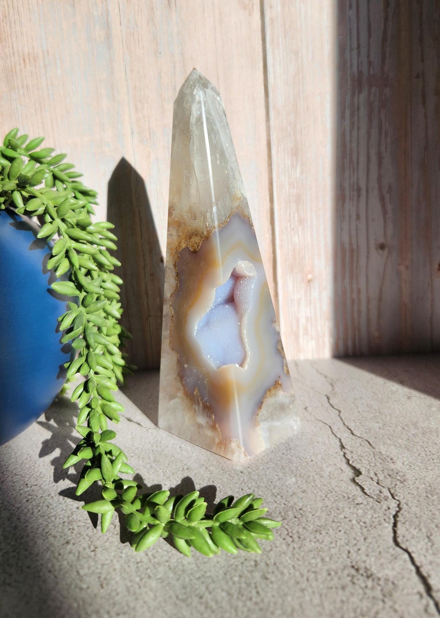 Beautiful high quality agate obelisk with sparkly druzy and quartz  from Brazil