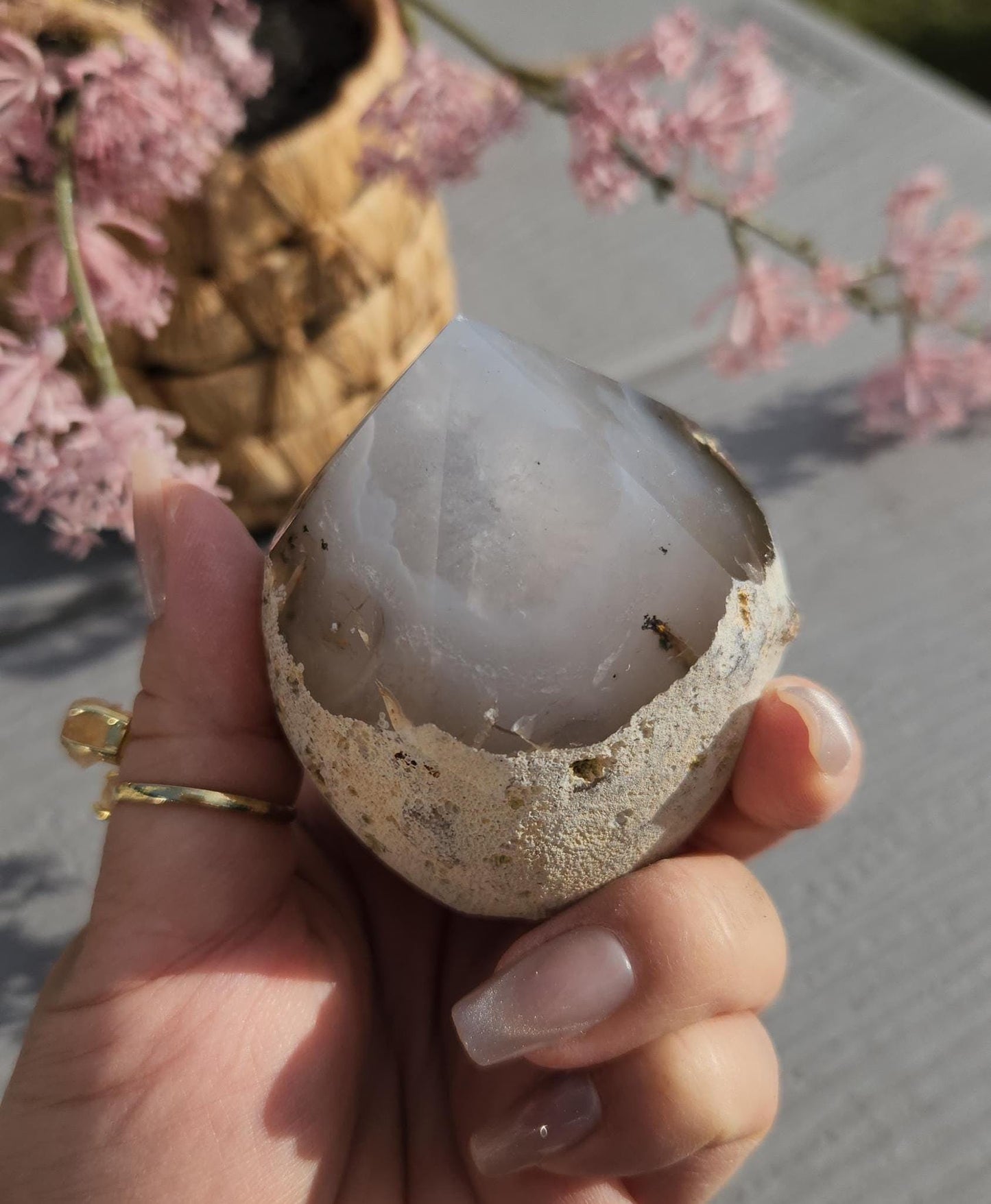 Amazing half polish agate point with quartz,  natural light agate, pretty banding, from Brazil