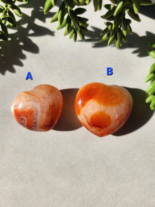 You pick - Beautiful carnelian heart carvings from Madagascar with pretty patterns and quartz, natural carnelian