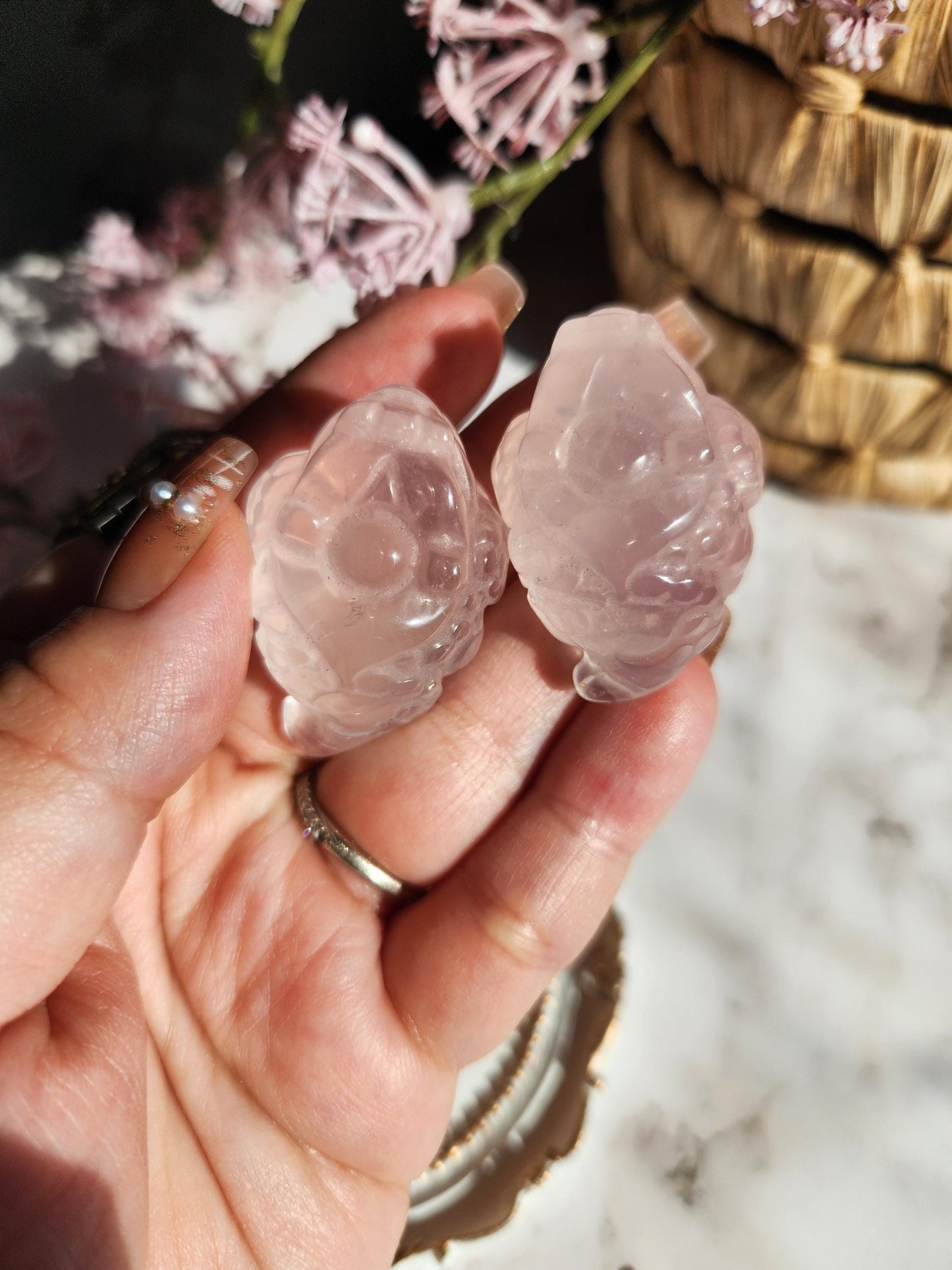 AAA rose quartz money toad carvings, money frog 33C