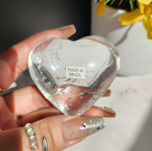 AAA Beautiful clear quartz heart with rainbows from Brazil 22F