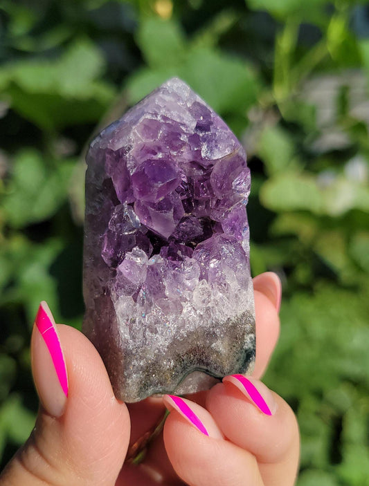 Adorable purple amethyst cluster tower with quartz, natural, from Brazil