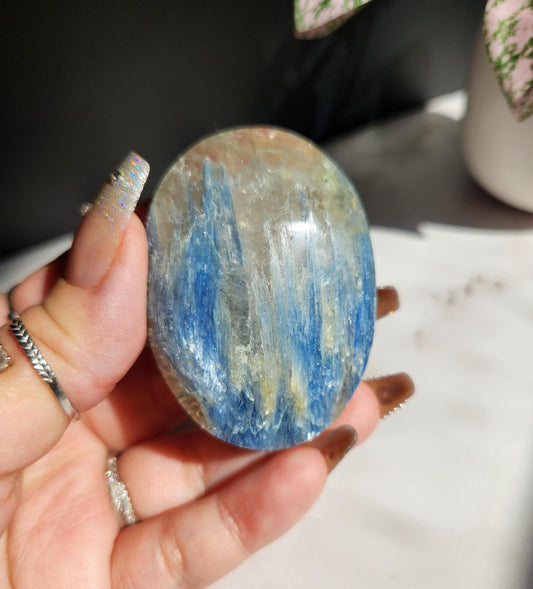 AAA natural blue Kyanite with quartz palm stone, pocket stone 33A